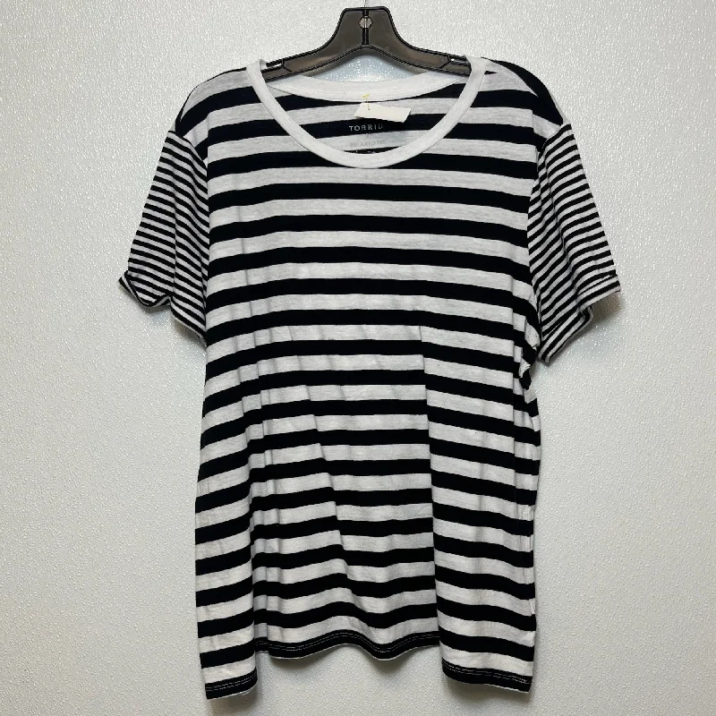 Striped Top Short Sleeve Basic Torrid, Size 2x